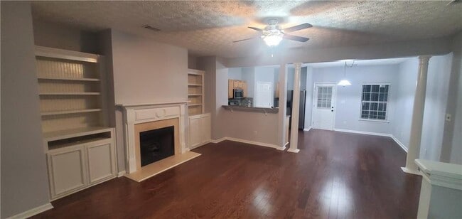 Foto del edificio - 2942 Greyhawk Ln