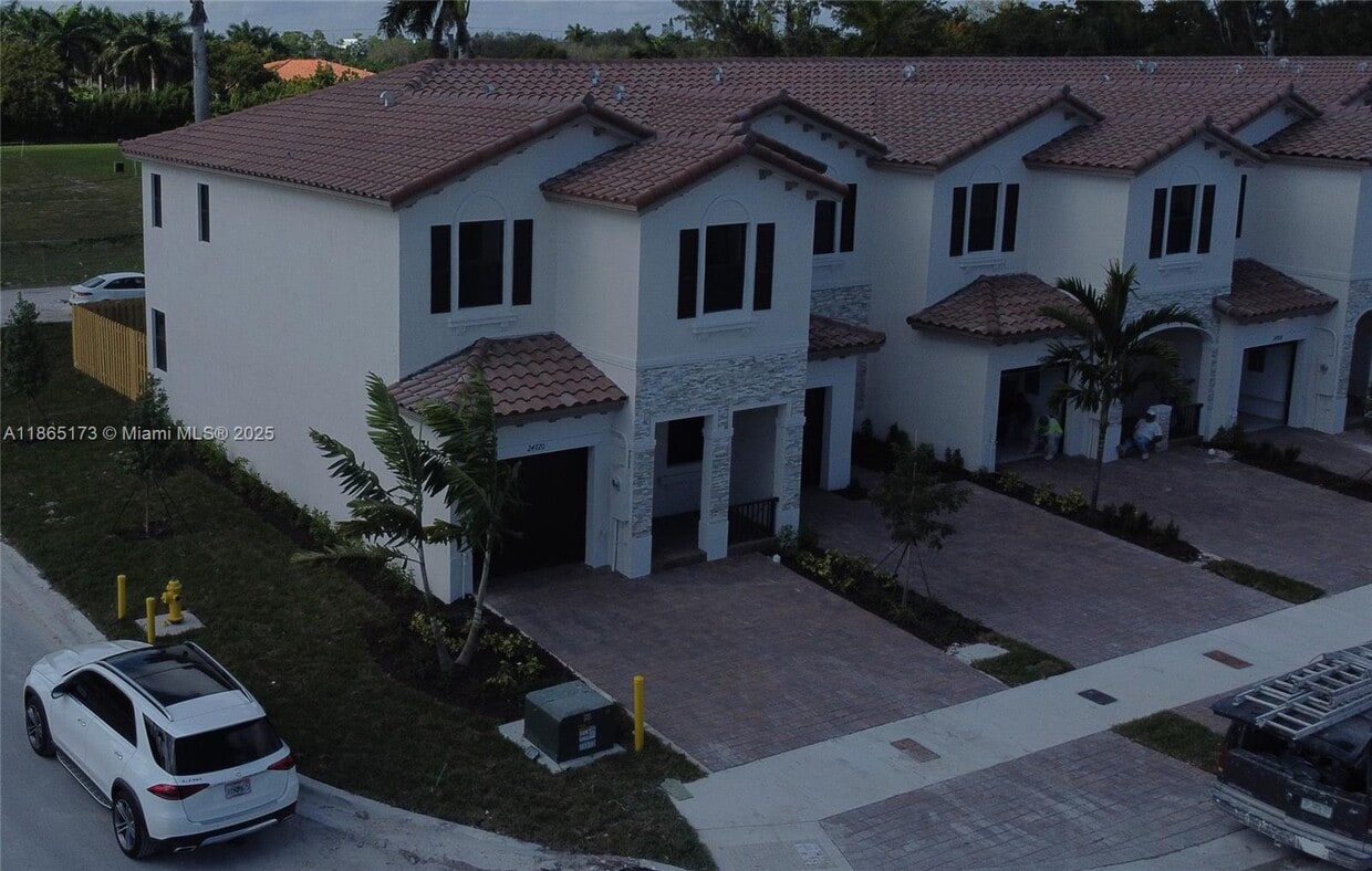 Building Photo - 24720 SW 119th Pl