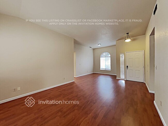 Foto del edificio - 8601 Marmon Way