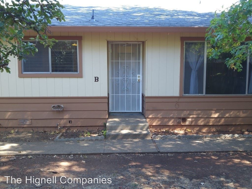 1139 Del Sol Pl, Redding, CA 96002 Room for Rent in Redding, CA
