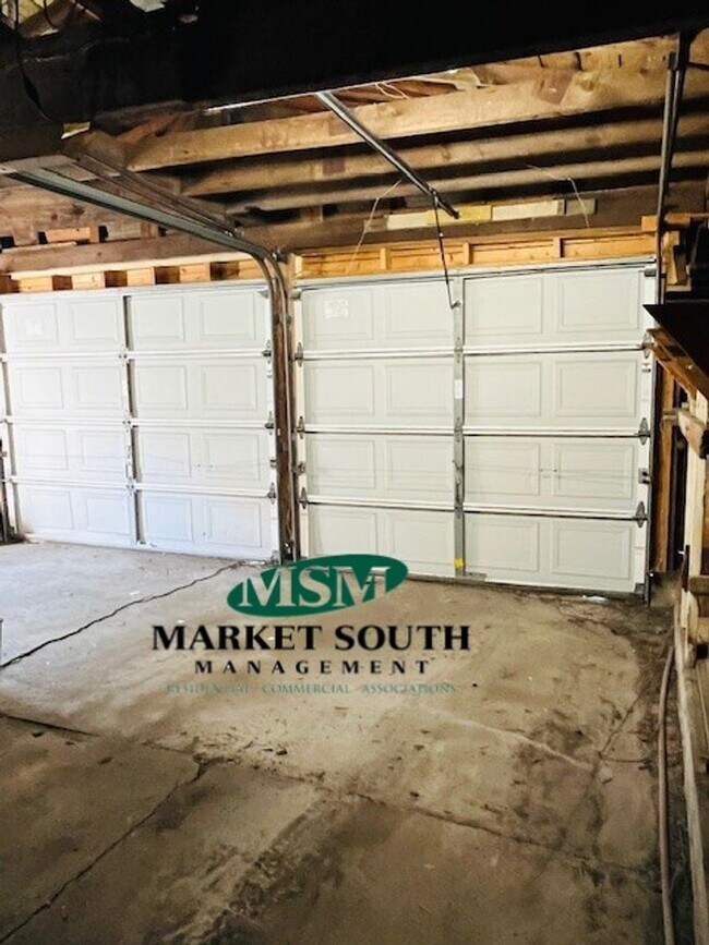 Building Photo - 3 Bedroom Beauty Loaded With Charm & Character