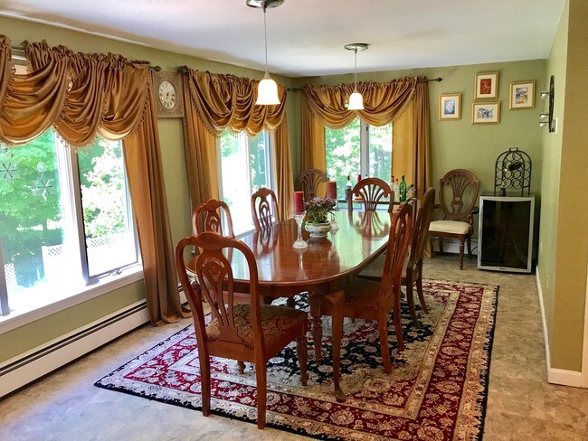 dining room - 50 S Elm St