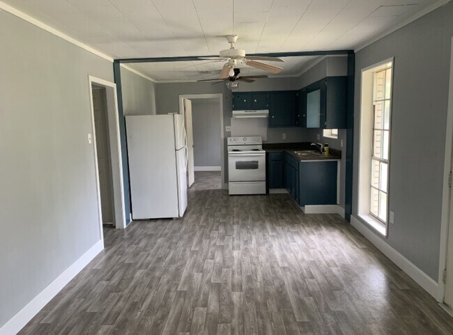 Building Photo - 6031 Cavan Cir