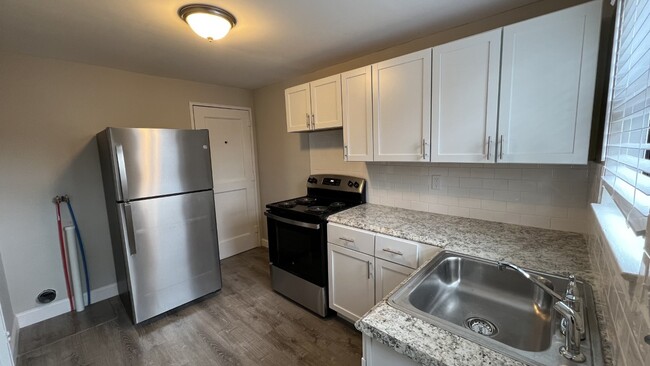 Kitchen- 36 Lockwood Terrace - West Hartford Portfolio