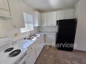Building Photo - 228 McFarland St