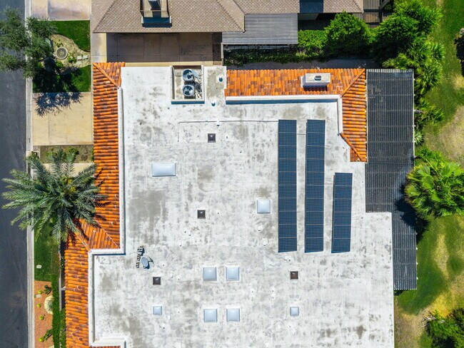 Foto del edificio - 14 Reed Ct