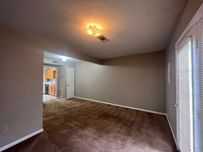 Foto del edificio - University Place 1- Charming Townhouse Apartment