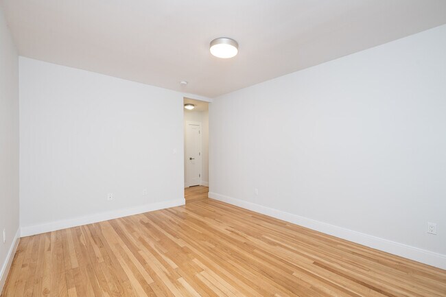 Foto del edificio - 288 Chestnut Hill Ave