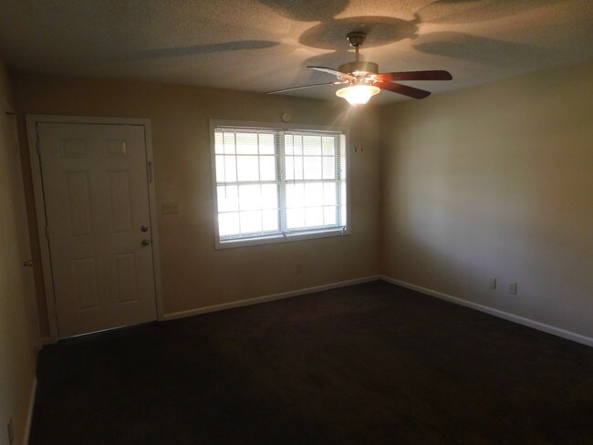 Building Photo - 3235 Harvester Lane