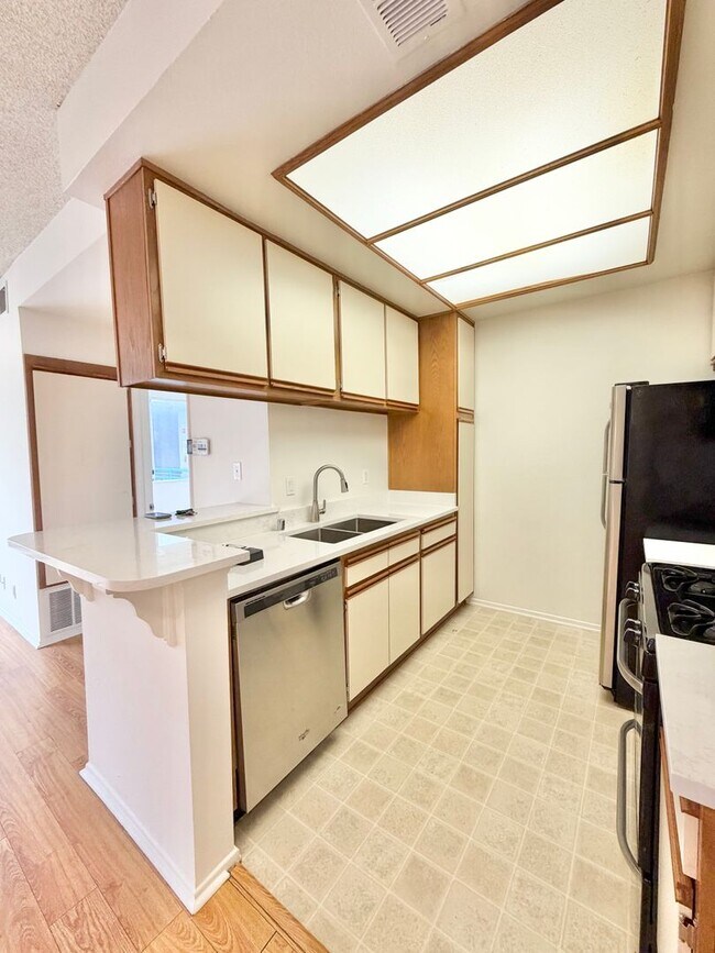 Foto del edificio - 10932 Morrison St