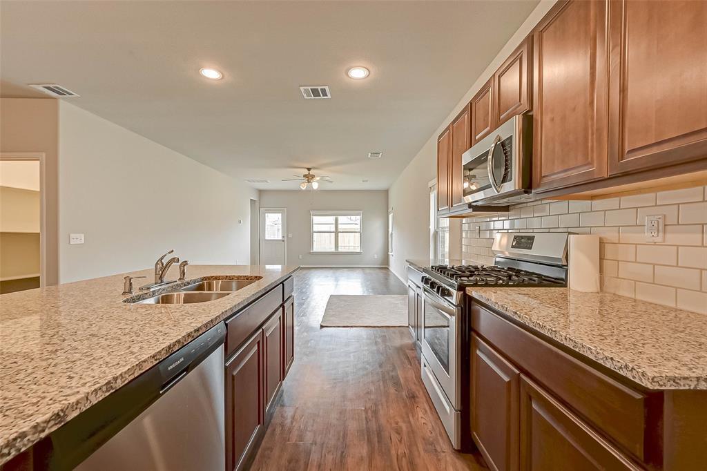 Primary Photo - 23403 Dovetail Colony Ct