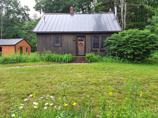 Building Photo - 203 Brooks Rd