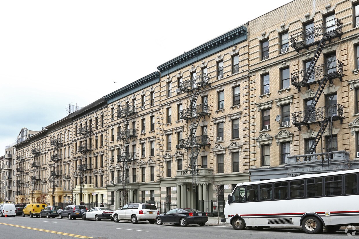 Primary Photo - 507-509 W 135th St