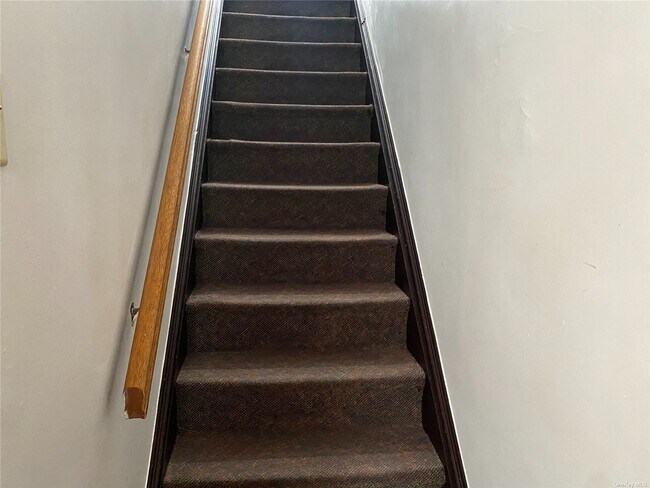 Building Photo - 87-22 90th St