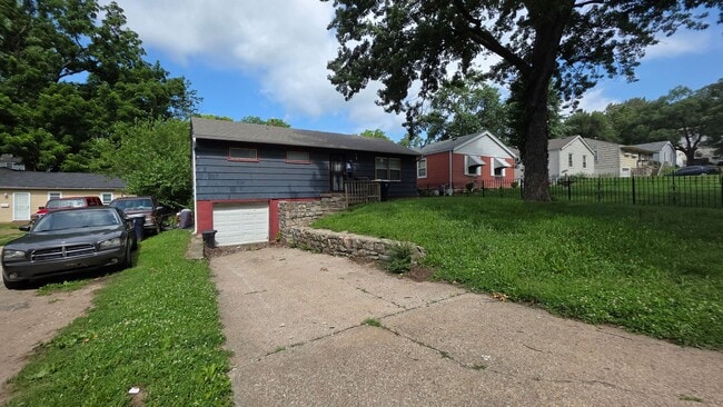 Foto del edificio - Beautiful 4 Bed, 2 Bath Home in Kansas City