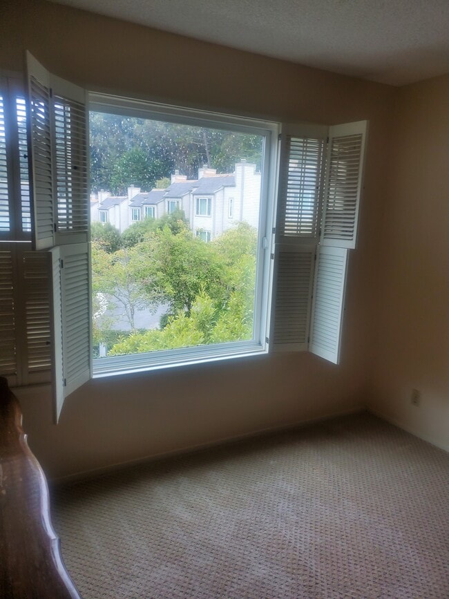 Master Bedroom - 618 Clarendon Ave