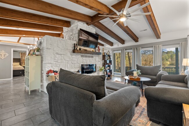 Building Photo - 158 Arlington Dr