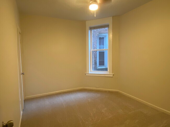 Building Photo - 1513 S Trumbull Ave
