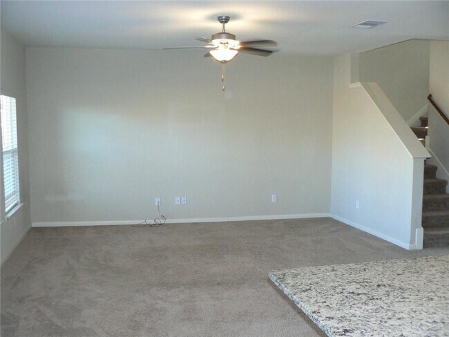Building Photo - 117 Cherry Tree Ln