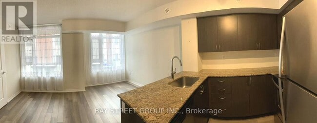 Building Photo - 80 Orchid Pl Dr