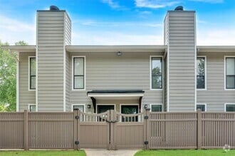 Building Photo - 202 Park Ridge Cir