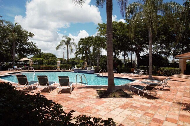 Foto del edificio - 1749 Village Blvd