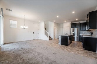 Building Photo - 25 Barbara Ln