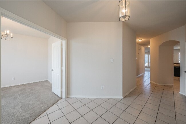 Building Photo - 12901 Hurricane Ln