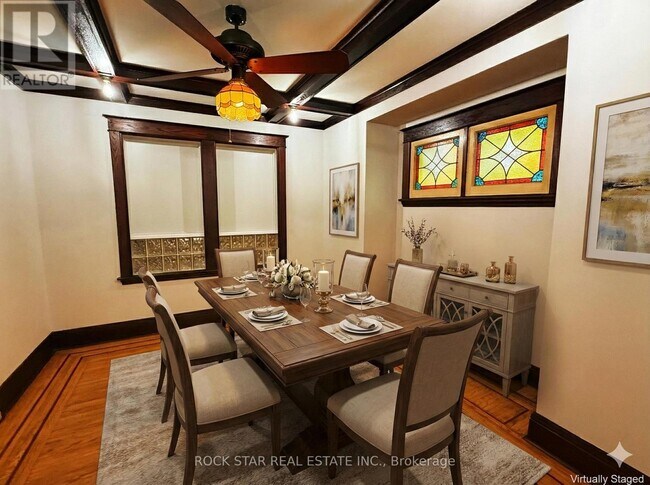 Photo du bâtiment - 203 Fairleigh Ave S