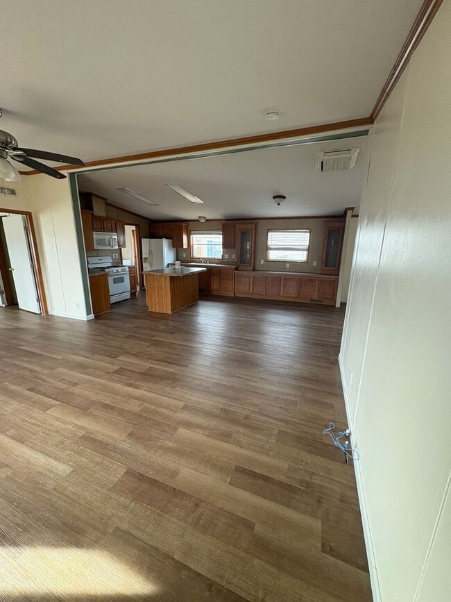 Foto del edificio - 4 bedroom