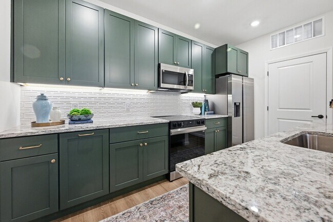 Building Photo - Wilshire Apartments