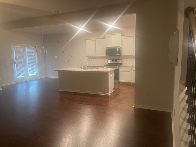 Foto del edificio - 7688 Watson Cir