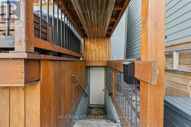 Photo du bâtiment - 207 Cedarvale Ave