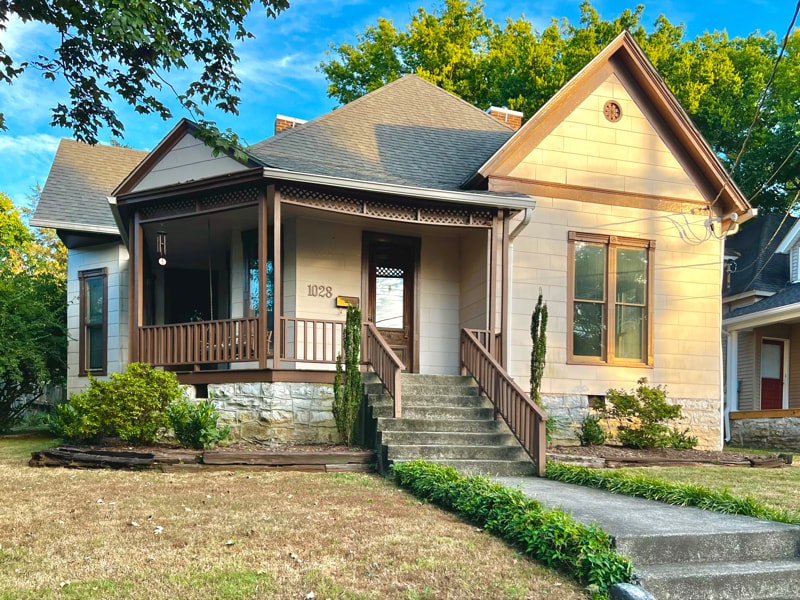 Primary Photo - 1028 Park St