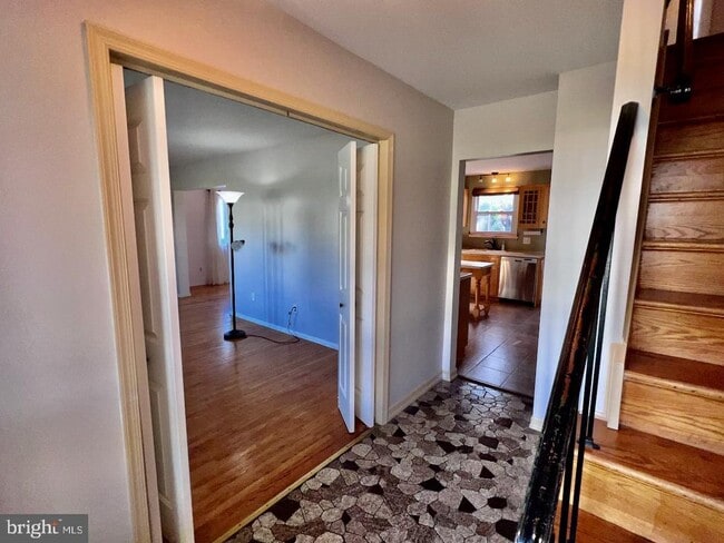 Foto del edificio - 918 Rockwell Rd