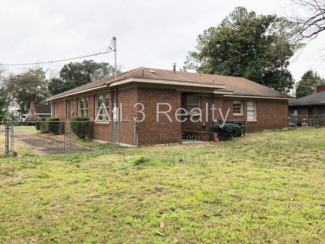 Foto del edificio - 3719 Bridlewood Dr