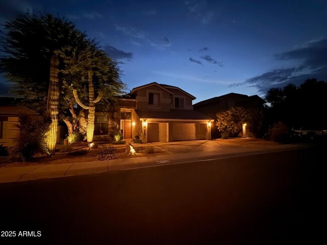 Building Photo - 4564 E Chisum Trail