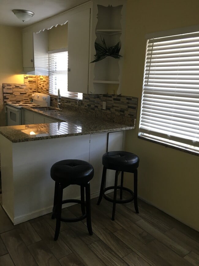 Foto del edificio - 5801 6th St