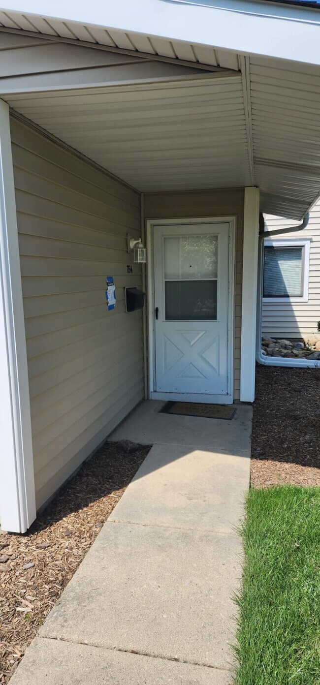 Foto del edificio - 754 Whitesail Dr