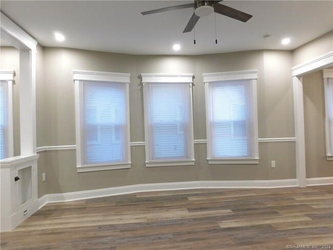 Foto del edificio - 216 Washington Ave