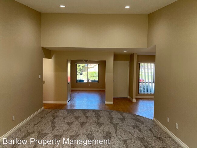 Building Photo - 2 br, 2 bath House - 14103 Village 14