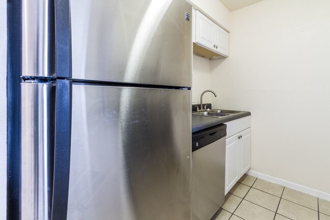 Foto del edificio - Palm Shore Apartments