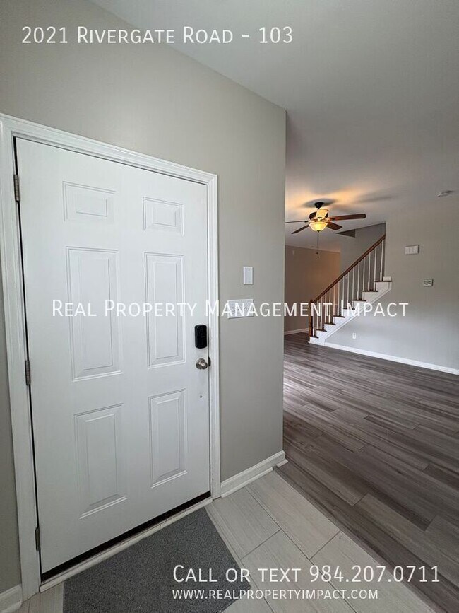 Foto del edificio - 2021 Rivergate Rd