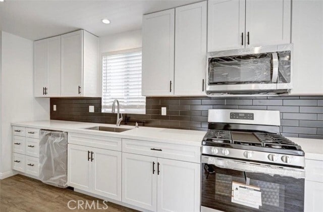 Building Photo - 6219 Glide Ave