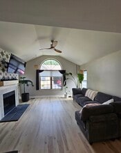Building Photo - 628 Perry Creek Dr