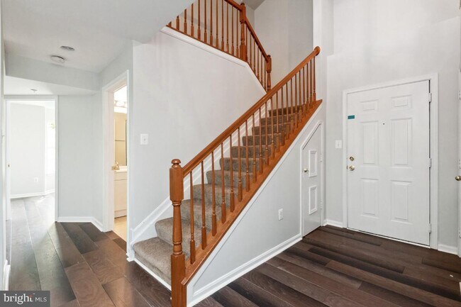 Foto del edificio - 15613 Everglade Ln