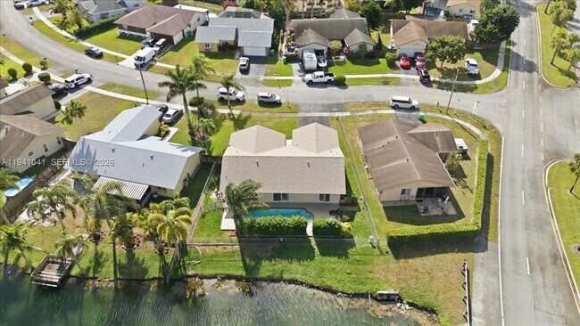 Foto del edificio - 9349 NW 47th St