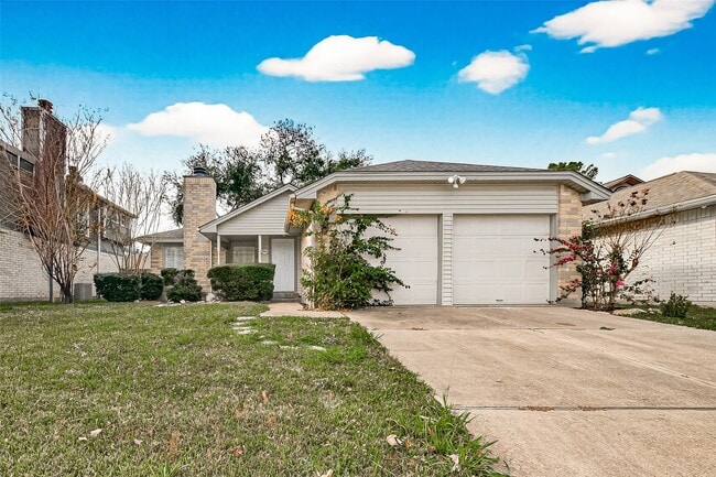 Building Photo - 3306 S Greenpark Dr