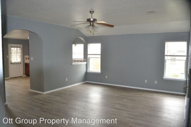 Building Photo - 3 br, 2 bath House - 1307 Dixon Circle