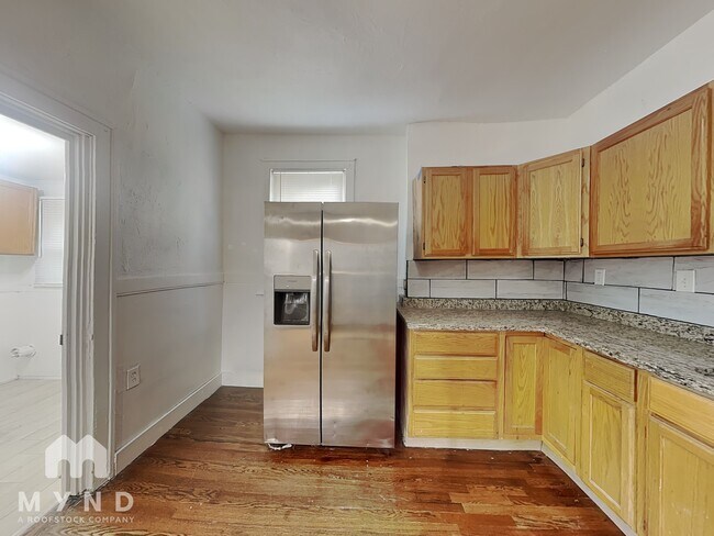 Foto del edificio - 4319 E 56th St